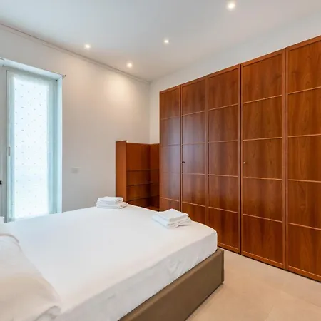 Easylife - Wonderful Penthouse With Terrace A Few Steps From The Duomo Apartmán *