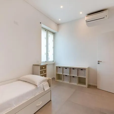 Easylife - Wonderful Penthouse With Terrace A Few Steps From The Duomo Apartmán *