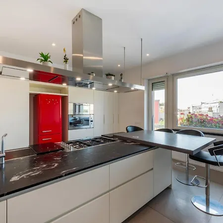 Easylife - Wonderful Penthouse With Terrace A Few Steps From The Duomo Apartmán Milán